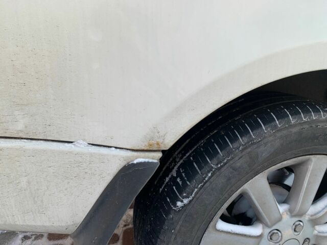 Білий Ленд Ровер Рендж Ровер, об'ємом двигуна 4.2 л та пробігом 245 тис. км за 9700 $, фото 4 на Automoto.ua