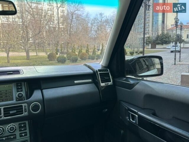 Білий Ленд Ровер Рендж Ровер, об'ємом двигуна 4.2 л та пробігом 250 тис. км за 8000 $, фото 10 на Automoto.ua