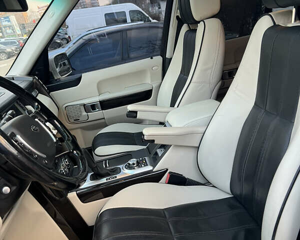 Белый Ленд Ровер Рендж Ровер, объемом двигателя 4.2 л и пробегом 182 тыс. км за 11300 $, фото 28 на Automoto.ua