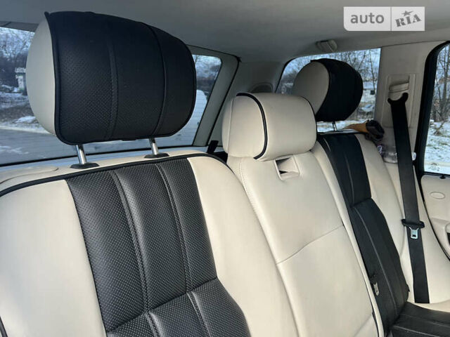 Белый Ленд Ровер Рендж Ровер, объемом двигателя 4.2 л и пробегом 182 тыс. км за 11300 $, фото 36 на Automoto.ua