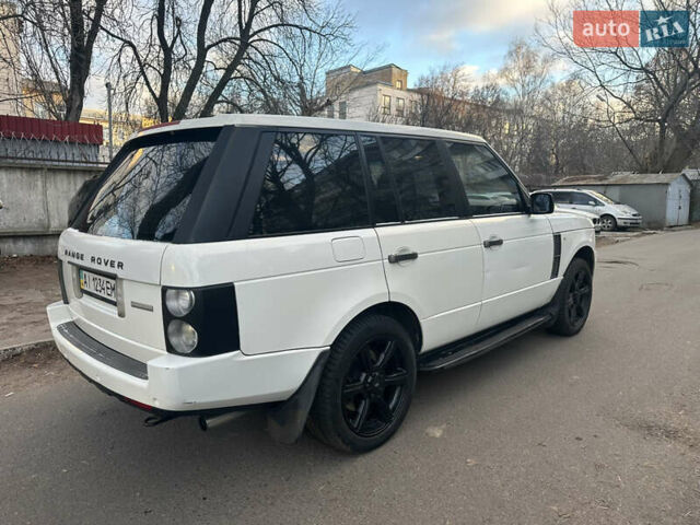Белый Ленд Ровер Рендж Ровер, объемом двигателя 4.2 л и пробегом 350 тыс. км за 6500 $, фото 3 на Automoto.ua