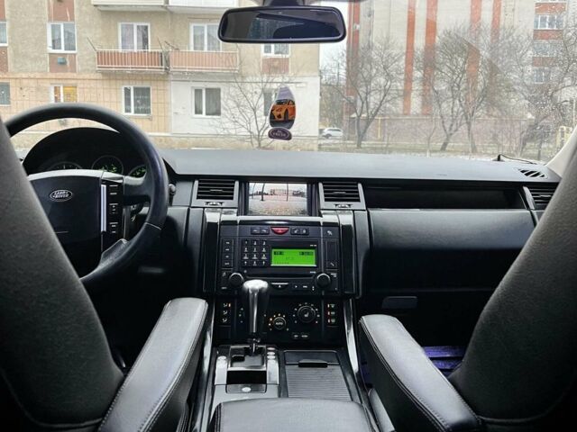 Білий Ленд Ровер Рендж Ровер, об'ємом двигуна 2.7 л та пробігом 194 тис. км за 11500 $, фото 31 на Automoto.ua
