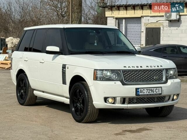 Білий Ленд Ровер Рендж Ровер, об'ємом двигуна 3.6 л та пробігом 380 тис. км за 10990 $, фото 9 на Automoto.ua
