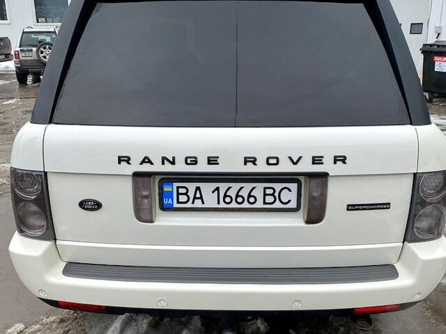 Білий Ленд Ровер Рендж Ровер, об'ємом двигуна 4.2 л та пробігом 26100 тис. км за 13000 $, фото 1 на Automoto.ua