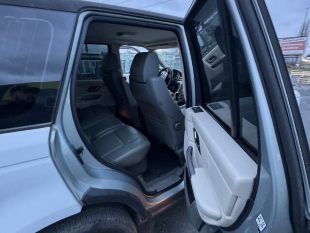 Белый Ленд Ровер Рендж Ровер, объемом двигателя 0 л и пробегом 260 тыс. км за 7338 $, фото 2 на Automoto.ua