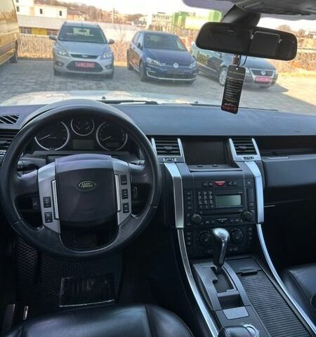 Білий Ленд Ровер Рендж Ровер, об'ємом двигуна 2.7 л та пробігом 264 тис. км за 10900 $, фото 21 на Automoto.ua