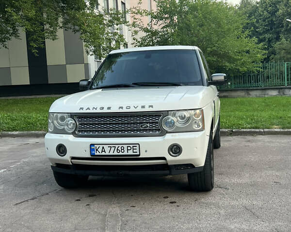 Білий Ленд Ровер Рендж Ровер, об'ємом двигуна 4.4 л та пробігом 315 тис. км за 8900 $, фото 3 на Automoto.ua