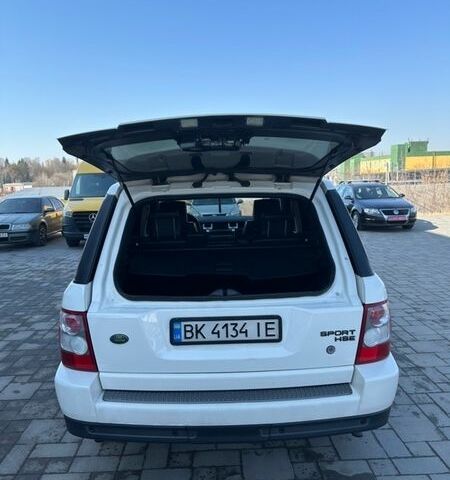 Білий Ленд Ровер Рендж Ровер, об'ємом двигуна 2.7 л та пробігом 264 тис. км за 10900 $, фото 10 на Automoto.ua