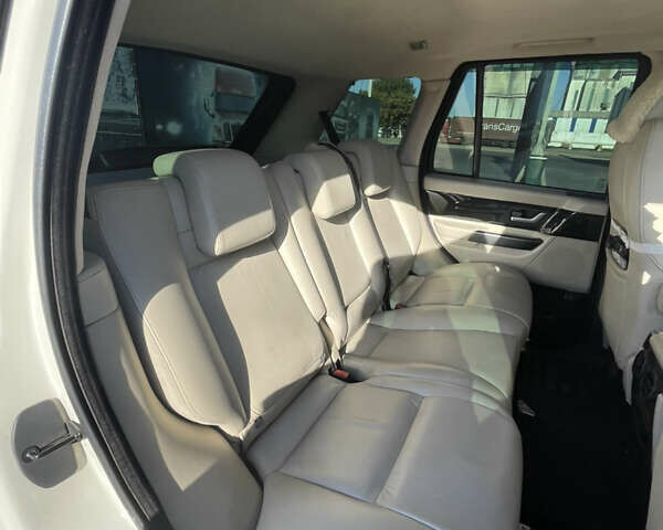 Белый Ленд Ровер Рендж Ровер, объемом двигателя 3.63 л и пробегом 296 тыс. км за 12500 $, фото 30 на Automoto.ua