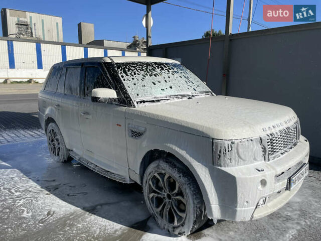 Белый Ленд Ровер Рендж Ровер, объемом двигателя 3.63 л и пробегом 296 тыс. км за 12500 $, фото 3 на Automoto.ua