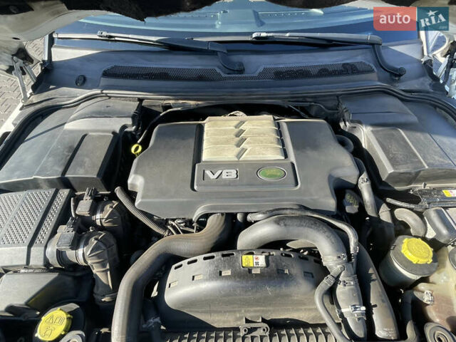 Белый Ленд Ровер Рендж Ровер, объемом двигателя 3.63 л и пробегом 296 тыс. км за 12500 $, фото 15 на Automoto.ua