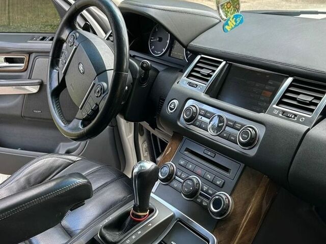Білий Ленд Ровер Рендж Ровер, об'ємом двигуна 2.99 л та пробігом 280 тис. км за 14500 $, фото 6 на Automoto.ua