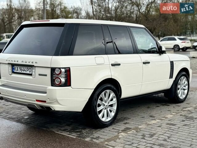 Белый Ленд Ровер Рендж Ровер, объемом двигателя 5 л и пробегом 183 тыс. км за 16500 $, фото 6 на Automoto.ua