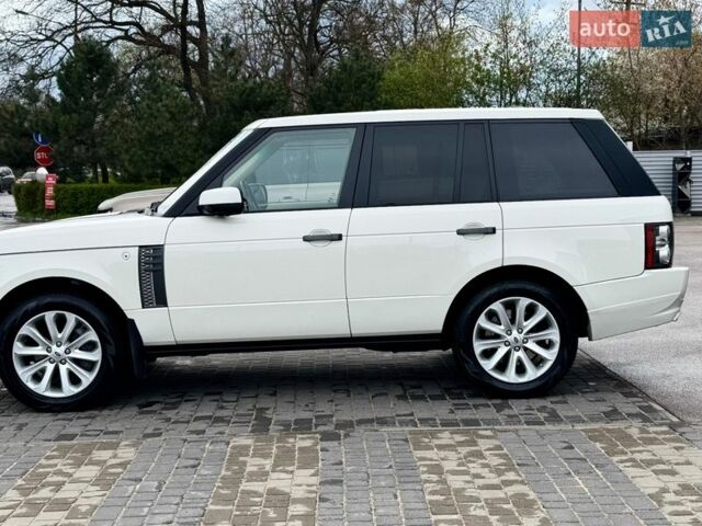 Белый Ленд Ровер Рендж Ровер, объемом двигателя 5 л и пробегом 183 тыс. км за 16500 $, фото 3 на Automoto.ua