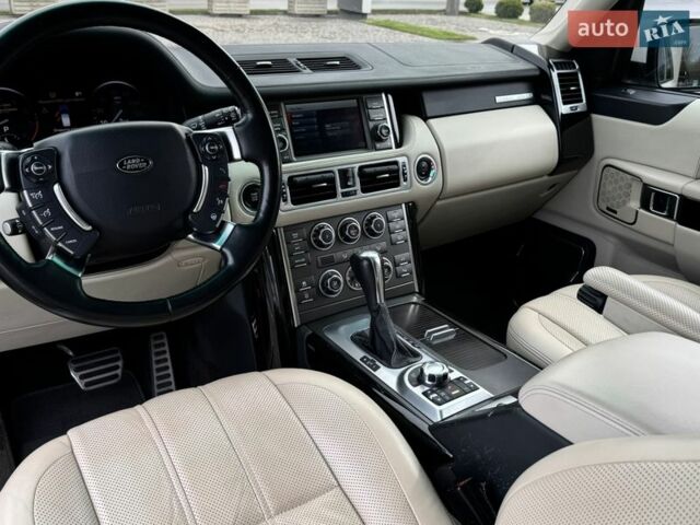 Белый Ленд Ровер Рендж Ровер, объемом двигателя 5 л и пробегом 183 тыс. км за 16500 $, фото 25 на Automoto.ua