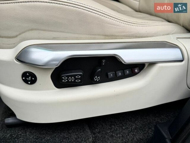 Белый Ленд Ровер Рендж Ровер, объемом двигателя 5 л и пробегом 183 тыс. км за 16500 $, фото 11 на Automoto.ua