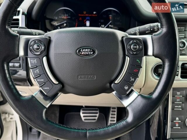 Белый Ленд Ровер Рендж Ровер, объемом двигателя 5 л и пробегом 183 тыс. км за 16500 $, фото 26 на Automoto.ua