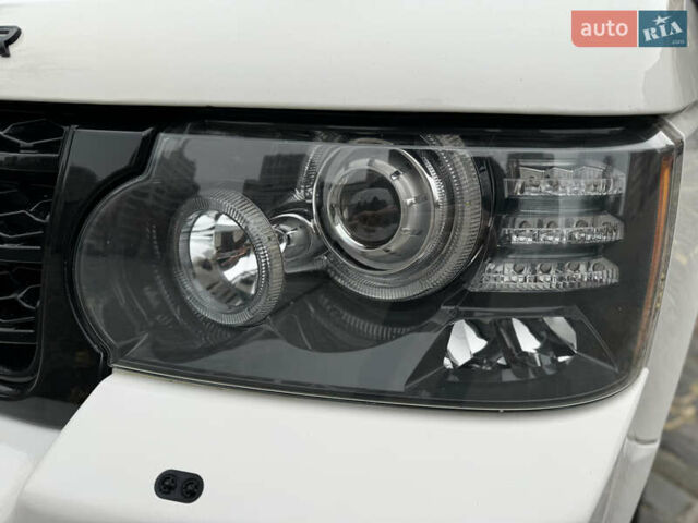 Белый Ленд Ровер Рендж Ровер, объемом двигателя 5 л и пробегом 270 тыс. км за 11999 $, фото 34 на Automoto.ua