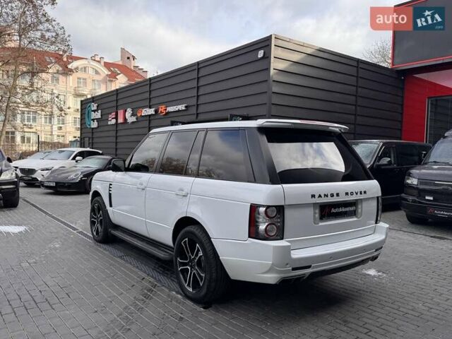 Белый Ленд Ровер Рендж Ровер, объемом двигателя 4.37 л и пробегом 328 тыс. км за 21900 $, фото 4 на Automoto.ua