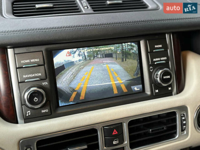 Белый Ленд Ровер Рендж Ровер, объемом двигателя 5 л и пробегом 177 тыс. км за 14000 $, фото 27 на Automoto.ua