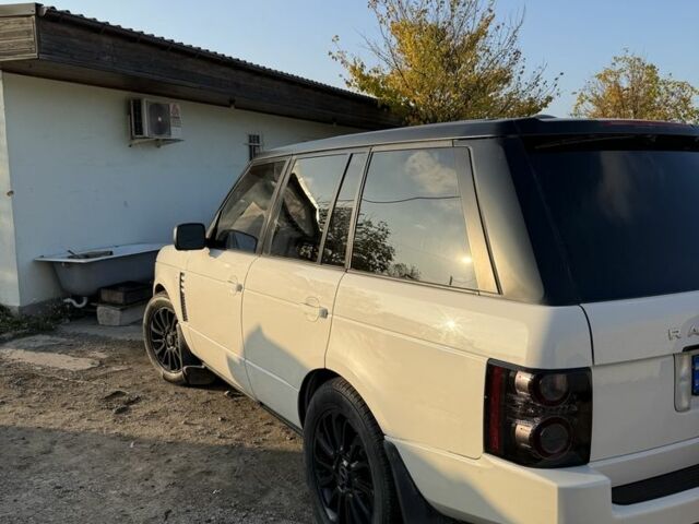 Ленд Ровер Рендж Ровер 2010 в Харькове на Automoto.ua Белый Ленд Ровер Рендж Ровер, объемом двигателя 5 л и пробегом 250 тыс. км за 7300 $, фото 3 на Automoto.ua