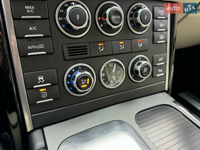 Белый Ленд Ровер Рендж Ровер, объемом двигателя 5 л и пробегом 270 тыс. км за 11999 $, фото 89 на Automoto.ua