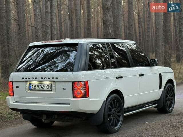 Белый Ленд Ровер Рендж Ровер, объемом двигателя 5 л и пробегом 177 тыс. км за 17000 $, фото 13 на Automoto.ua