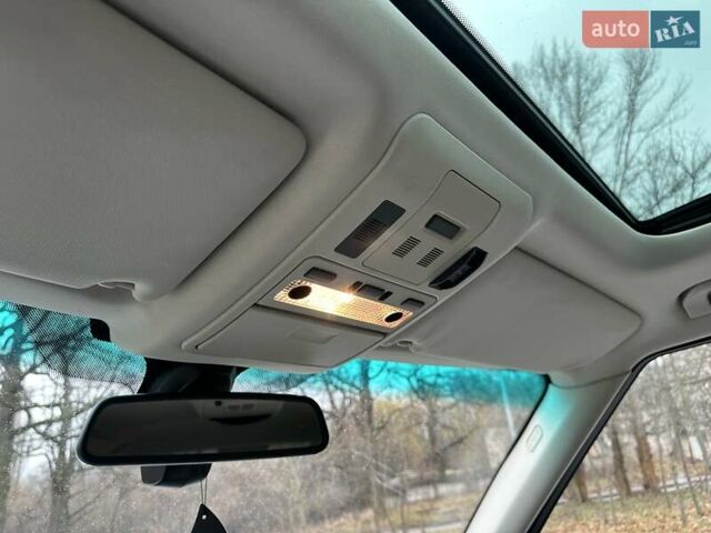 Білий Ленд Ровер Рендж Ровер, об'ємом двигуна 5 л та пробігом 100 тис. км за 23800 $, фото 71 на Automoto.ua