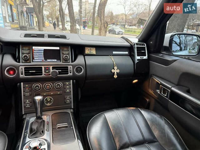 Білий Ленд Ровер Рендж Ровер, об'ємом двигуна 3.63 л та пробігом 271 тис. км за 14499 $, фото 35 на Automoto.ua