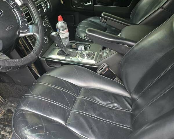 Ленд Ровер Рендж Ровер 2010 в Херсоне на Automoto.ua Белый Ленд Ровер Рендж Ровер, объемом двигателя 3.6 л и пробегом 269 тыс. км за 15300 $, фото 6 на Automoto.ua