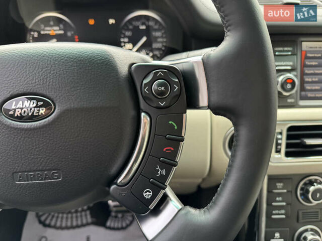 Белый Ленд Ровер Рендж Ровер, объемом двигателя 5 л и пробегом 275 тыс. км за 12500 $, фото 89 на Automoto.ua