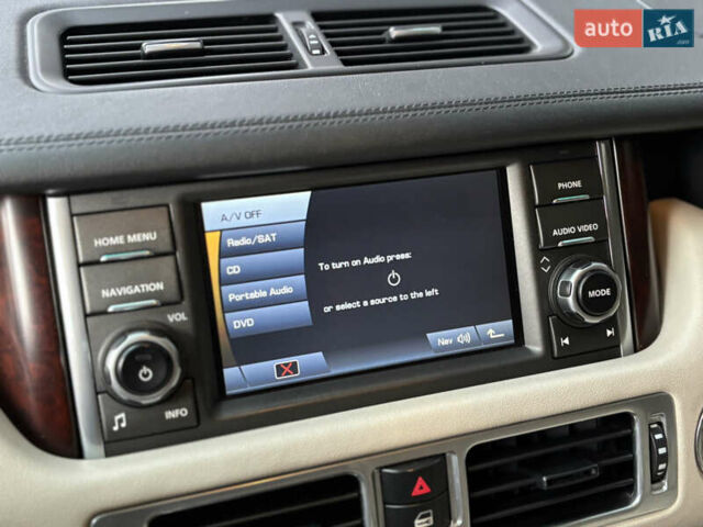 Белый Ленд Ровер Рендж Ровер, объемом двигателя 5 л и пробегом 177 тыс. км за 14000 $, фото 26 на Automoto.ua