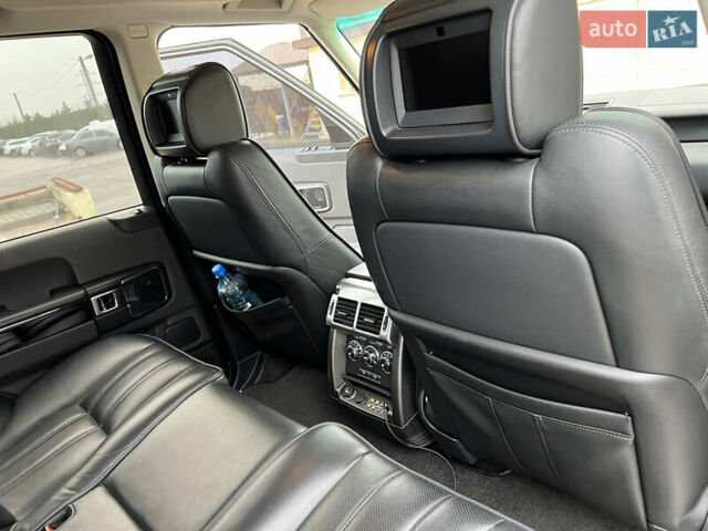 Белый Ленд Ровер Рендж Ровер, объемом двигателя 5 л и пробегом 180 тыс. км за 17900 $, фото 24 на Automoto.ua