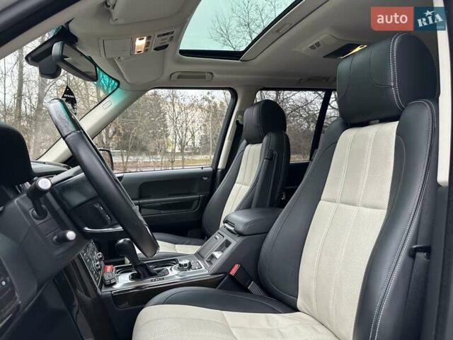 Белый Ленд Ровер Рендж Ровер, объемом двигателя 5 л и пробегом 100 тыс. км за 23500 $, фото 25 на Automoto.ua