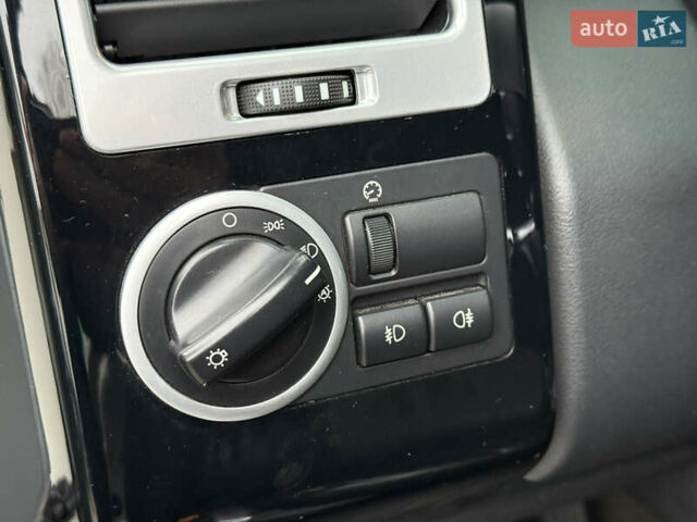Білий Ленд Ровер Рендж Ровер, об'ємом двигуна 3.63 л та пробігом 271 тис. км за 14499 $, фото 27 на Automoto.ua
