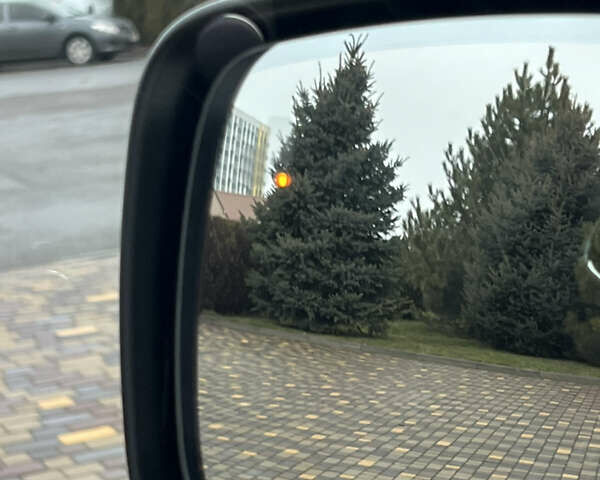 Белый Ленд Ровер Рендж Ровер, объемом двигателя 5 л и пробегом 180 тыс. км за 17900 $, фото 34 на Automoto.ua