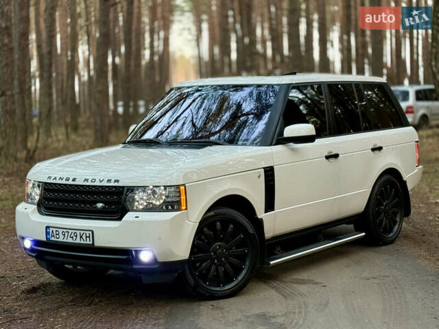 Белый Ленд Ровер Рендж Ровер, объемом двигателя 5 л и пробегом 177 тыс. км за 17000 $, фото 16 на Automoto.ua