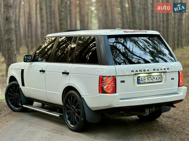 Белый Ленд Ровер Рендж Ровер, объемом двигателя 5 л и пробегом 177 тыс. км за 17000 $, фото 6 на Automoto.ua
