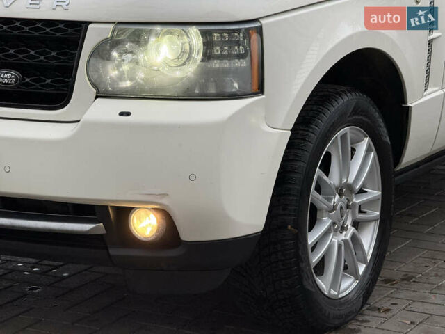 Білий Ленд Ровер Рендж Ровер, об'ємом двигуна 3.63 л та пробігом 271 тис. км за 14499 $, фото 13 на Automoto.ua