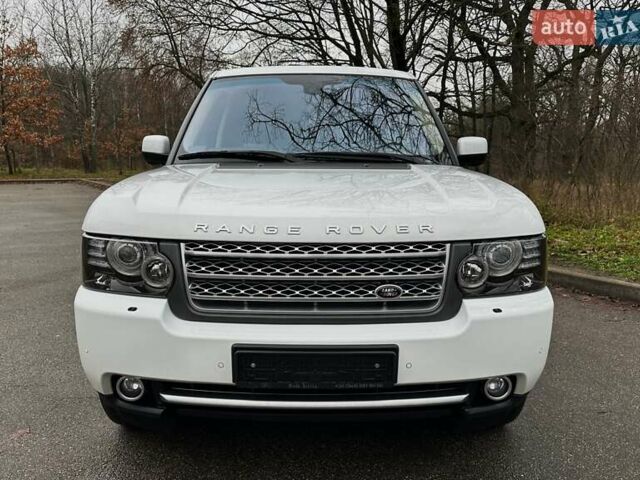 Білий Ленд Ровер Рендж Ровер, об'ємом двигуна 5 л та пробігом 100 тис. км за 25999 $, фото 5 на Automoto.ua