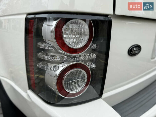 Белый Ленд Ровер Рендж Ровер, объемом двигателя 5 л и пробегом 270 тыс. км за 11999 $, фото 36 на Automoto.ua
