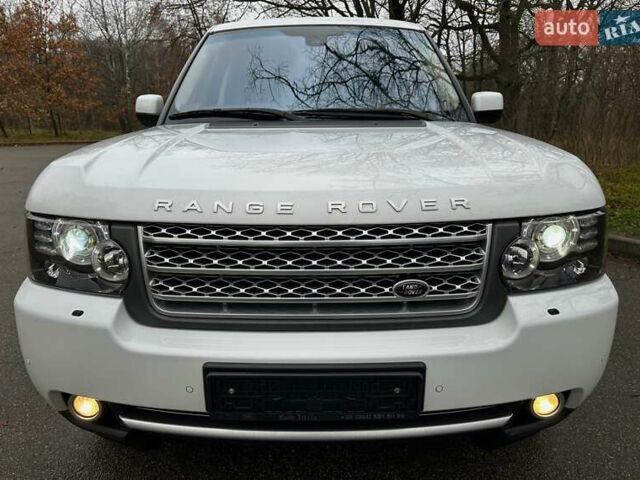 Білий Ленд Ровер Рендж Ровер, об'ємом двигуна 5 л та пробігом 100 тис. км за 23800 $, фото 74 на Automoto.ua