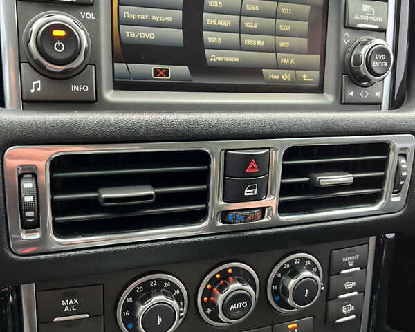 Белый Ленд Ровер Рендж Ровер, объемом двигателя 5 л и пробегом 180 тыс. км за 17900 $, фото 33 на Automoto.ua