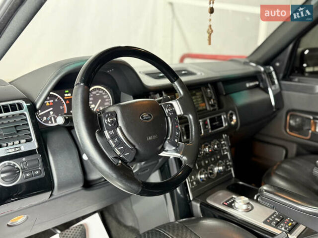 Білий Ленд Ровер Рендж Ровер, об'ємом двигуна 4.37 л та пробігом 320 тис. км за 25000 $, фото 22 на Automoto.ua