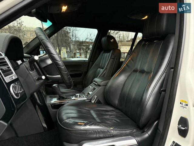 Білий Ленд Ровер Рендж Ровер, об'ємом двигуна 3.63 л та пробігом 271 тис. км за 14499 $, фото 18 на Automoto.ua