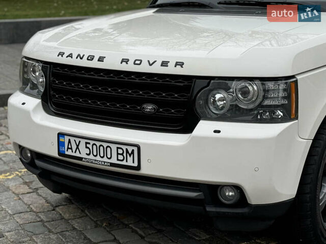Белый Ленд Ровер Рендж Ровер, объемом двигателя 5 л и пробегом 275 тыс. км за 12500 $, фото 24 на Automoto.ua