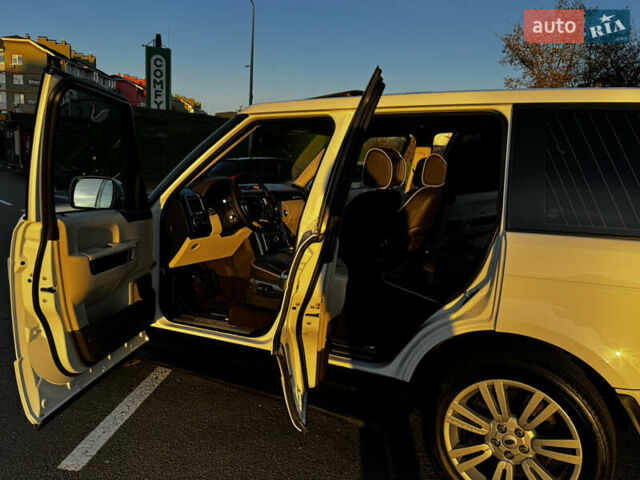 Белый Ленд Ровер Рендж Ровер, объемом двигателя 4.37 л и пробегом 181 тыс. км за 19500 $, фото 26 на Automoto.ua