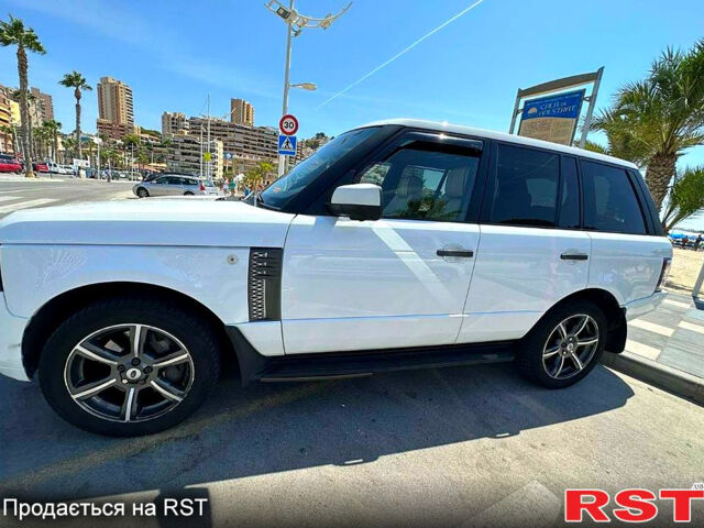 Білий Ленд Ровер Рендж Ровер, об'ємом двигуна 5 л та пробігом 165 тис. км за 19900 $, фото 4 на Automoto.ua