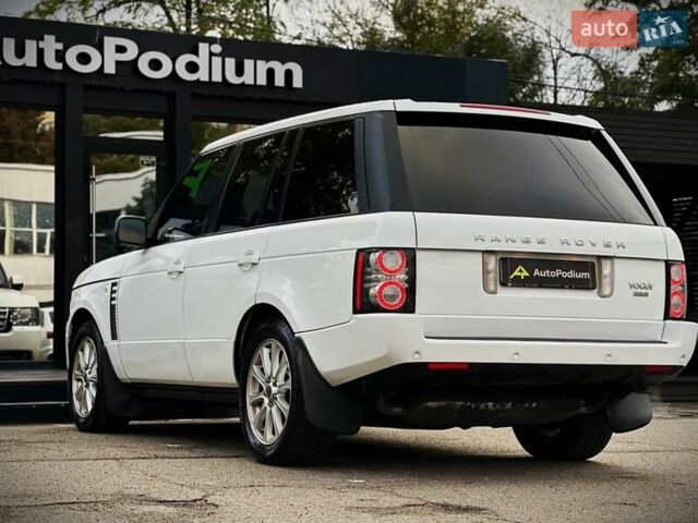Білий Ленд Ровер Рендж Ровер, об'ємом двигуна 4.37 л та пробігом 300 тис. км за 18800 $, фото 15 на Automoto.ua
