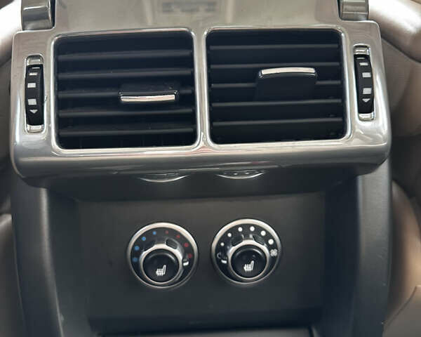 Белый Ленд Ровер Рендж Ровер, объемом двигателя 4.37 л и пробегом 217 тыс. км за 16500 $, фото 21 на Automoto.ua